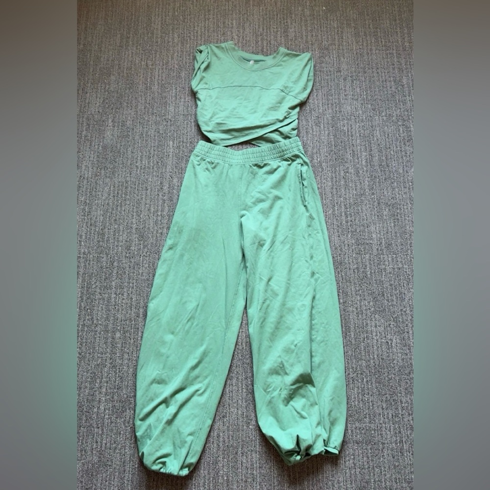 Free People Green Lounge Set (NEVER WORN) - Picture 1 of 1